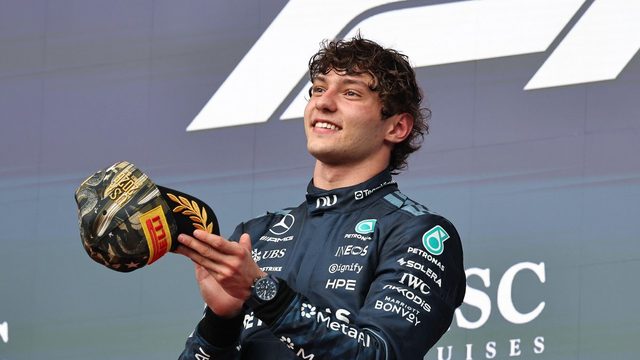 Kimi Antonelli (Mercedes) Yhdysvaltain GP:n palkintokorokkeella Austinissa