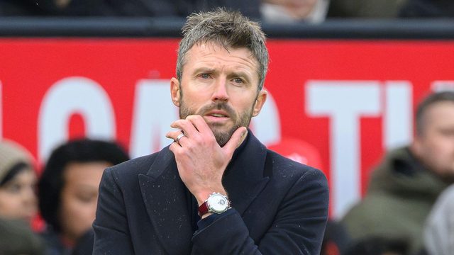 Päävalmentaja Michael Carrick (Manchester United) Old Traffordin laidalla Manchester Unitedin ja Bournemouthin ottelussa