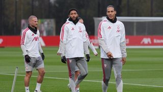 Liverpoolin pelaajat harjoittelevat ennen Villarreal-ottelua