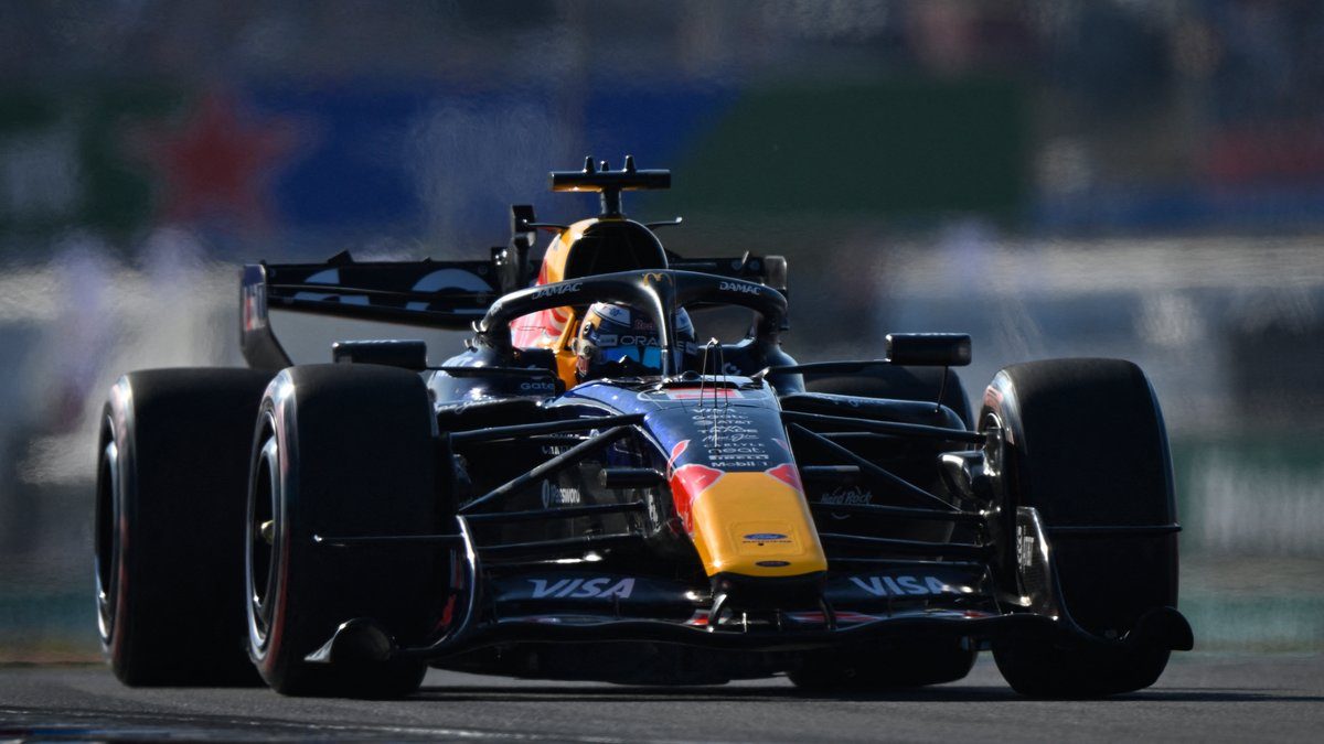 Max Verstappen (Red Bull Racing) ajaa Austinin perjantain harjoituksissa
